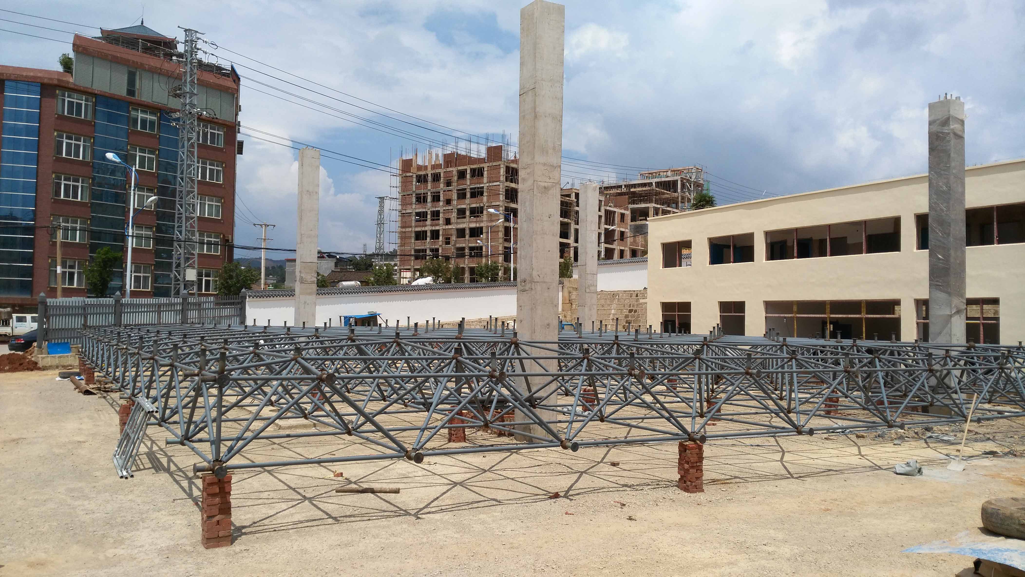 鸡西小型加油站网架